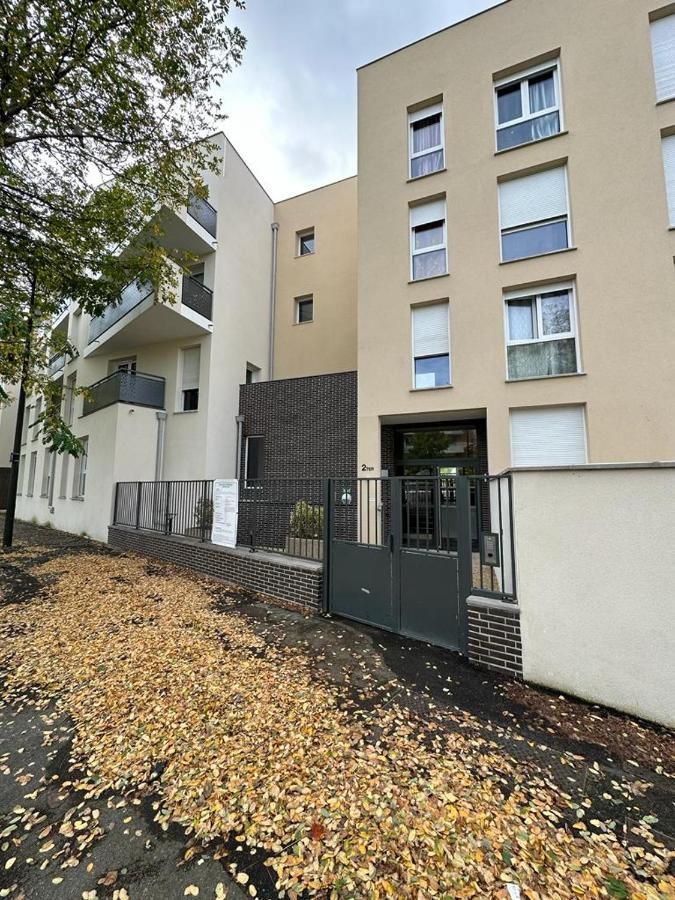 Avec Vue Sur Jardin Paris-disney-parking Prive 'pkn Meaux' Appartement